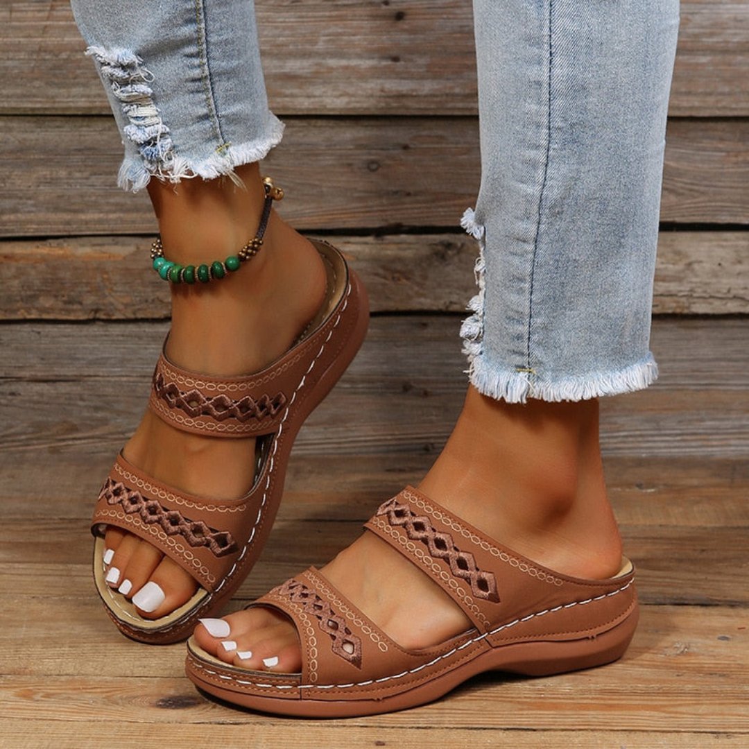 Aisha | Women's Thick Orthopedic Sandals