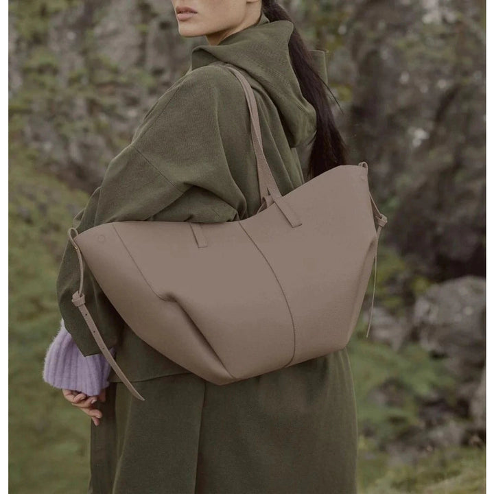 Araceli | Large Capacity Shoulder Bag