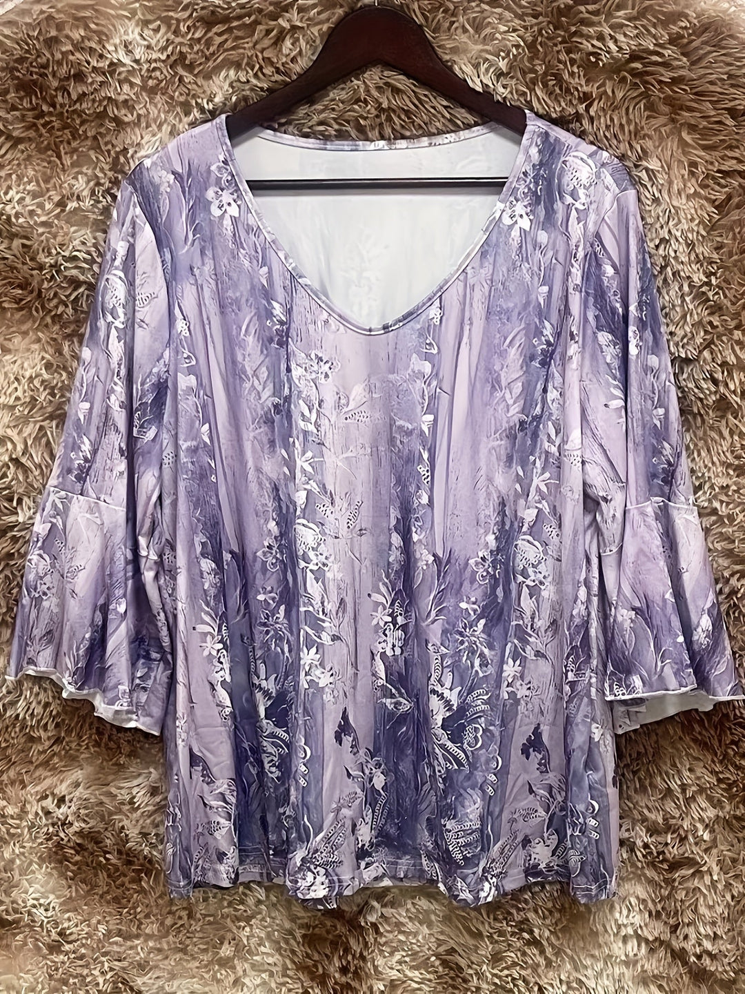 Elegant | Floral V-Neck Blouse